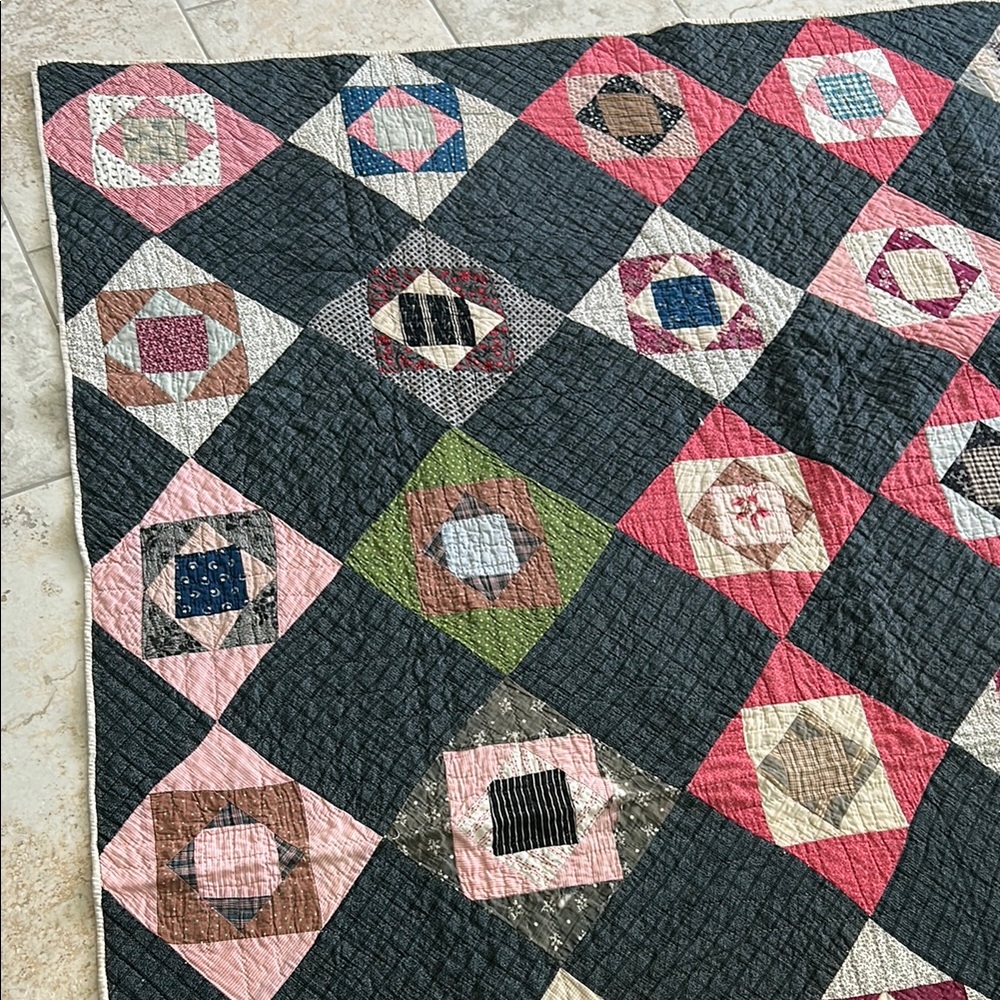 SALE❗️Patchwork Quilt 1880s Pennsylvania Square within Square within Square! - Picture 5 of 17